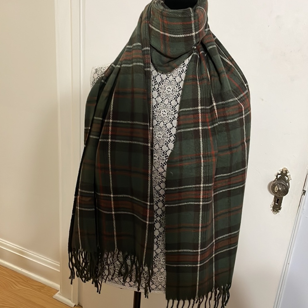 Furtalk & Hatiis tartan plaid scarf NIB - Picture 3 of 5